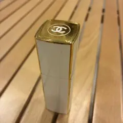 CHANEL 携帯用　香水ケース本体のみのサムネイル