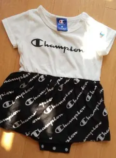 Champion。ロンパース