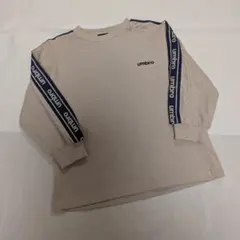 新品　umbro 袖ライントレーナー 100cm しまむら