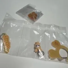 TWICE LOVELYSアクリルカラビナ、Gummy charm ジヒョ