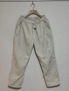 ベージュ イージーパンツ ウエストゴム