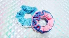編み物ハンドメイド 水色シュシュと2枚フリルシュシュ2個セット