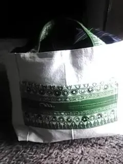 Item thumbnail for item 9f7906b2-cdf6-4326-a607-6409b979a9bf