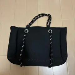 黒いポリエステルバッグ 中型