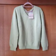 【新品】Apuweiser-riche♡バックチェーン付きVニット(毛100%)