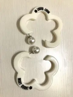 【美品】マリークワント　フラワーピアス