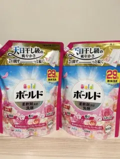P&G ボールド液体洗剤 詰替用 おひさまとプレミアムブロッサムの香り 690gのサムネイル
