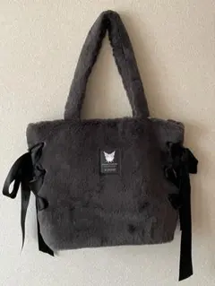 アンジュシャルムKuromi トートバッグ 中黒 ファー素材 サテンリボン