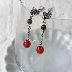 No1092天然石カーネリアン&スモーキークォーツ揺れるスタッドピアス　316L