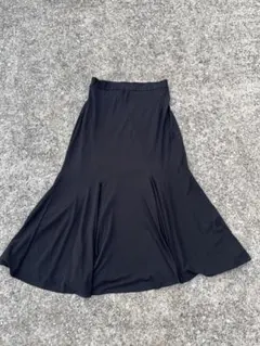 ブラック フレアスカート ひざ丈