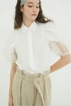 新品 マレ mare ソフトボリュームパフスリーブブラウス 神田萌 - メルカリ