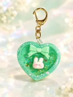 うさぎ リボン ハート型 シェイカー キーホルダー レジン　ハンドメイド