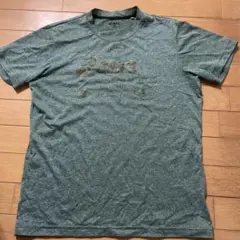asics グリーン　Tシャツ