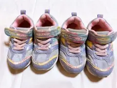 双子 スニーカー