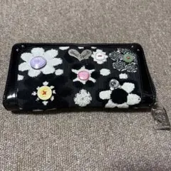 Think Bee! シンクビー 長財布 花柄 刺繍のサムネイル
