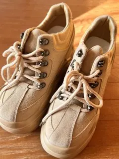 AGL 厚底スニーカー　ベージュ　ブラウン
