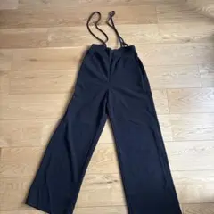 ブラックサロペット ストラップ付き