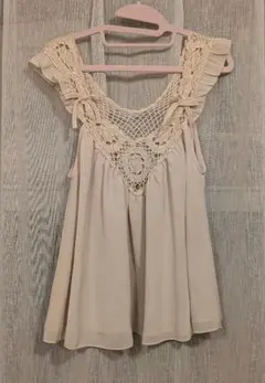 Tendance par RayBEAMR ベージュ レース編みキャミソールのサムネイル