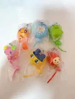 ガチャガチャ　たまごっち カラフルマルチチャーム コンプリート　コンプ