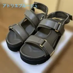 【アトリエブルージュ】厚底スポーツサンダル モカ　ゴールド金具のサムネイル