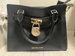 MICHAEL KORS ブラックレザーショルダーバッグ