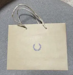 フレッドペリー　ショップ袋　紙袋