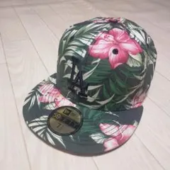 NEW ERA　ニューエラ 59FIFTY ハイビスカス柄 キャップ　帽子のサムネイル