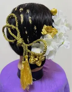 金粉.タッセル髪飾り　成人式.卒業式.結婚式.前撮り　白金