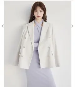 スナイデル　Sustainableイレギュラー金ボタンジャケット