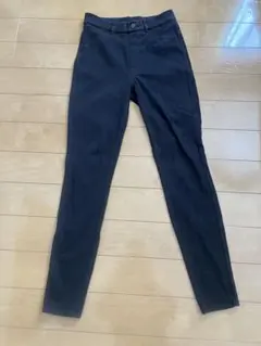 ユニクロ ウルトラストレッチレギンスパンツ スキニーパンツ M ブラック
