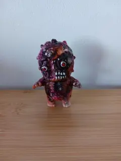 DEATHLAND VINYL TOY 屍怪童 紫成型 - メルカリ