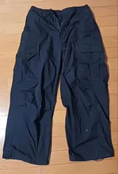 GU カーゴパンツ ブラック Mサイズのサムネイル