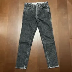 Item thumbnail for item 0f1a4ab4-9516-48b4-a61b-2ec0a106a60d