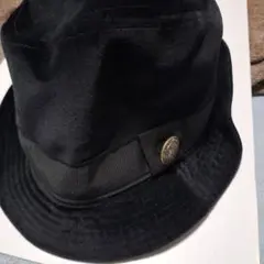 黒いバケットハット