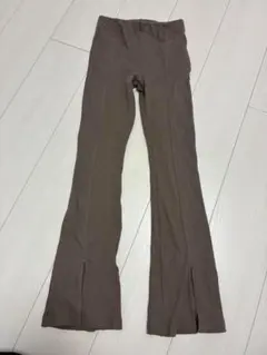 ZARA フロントスリットパンツ　　スパッツ　140