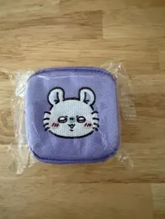 ちいかわ カラビナつき刺繍スクエアミニポーチ モモンガ