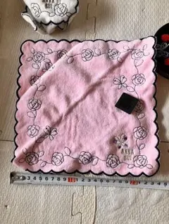 【未使用】アナスイ ANNA SUI タオルハンカチ 2枚 ピンク 白