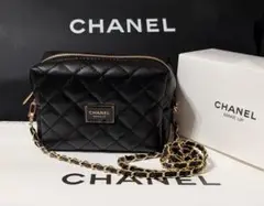 【CHANNEL】ブラックキルティングポーチ チェーンショルダー付き ノベルティ
