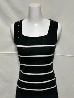黒×白ボーダー　タンクトップ　ラインストーン付き　薄手ニット地　M相当　春夏服