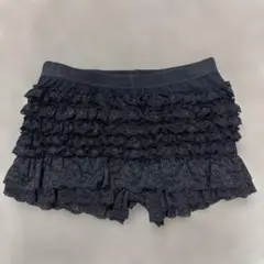 フリル付き黒インナーパンツ　見せパン