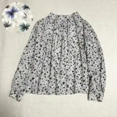 ヒューマンウーマン　キュプラシルクローンプリントブラウス　花柄　タックギャザーのサムネイル