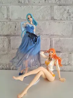 LEW- VIVI- GLITTER&GLAMOURS-NAMI- 2体セット