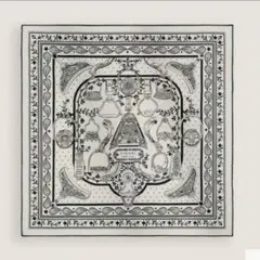 エルメス　バンダナ　グラン・トゥラララ　ホワイト　新品未使用 HERMES シルクバンダナ（グラン・トゥララ・バンダナ） - メルカリ