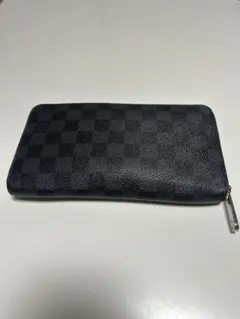 LV ヴィトン　ダミエグラフィット　ジッピーオーガナイザー　財布