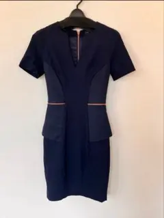 TED BAKER ペプラム風タイトワンピース　テッドベイカーのサムネイル