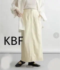 KBF ダブルボタンIラインスカート春夏トレンドカラー着回し◎のサムネイル