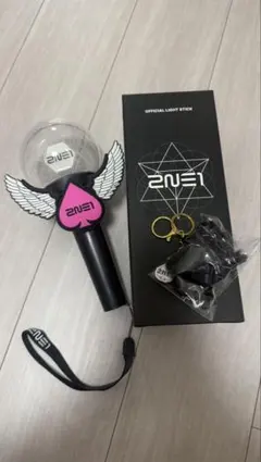 ケツ　2NE1 ペンライト　まとめ買いでお値引きします 2024 2NE1 CONCERT [WELCOME BACK] IN JAPAN』GOODS - GOODS | 「2NE1