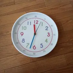 【9/24まで】【送料込】カラフル数字のクォーツ時計 約25cm