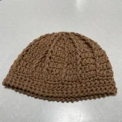 茶色 ニット ビーニー帽子 編み物