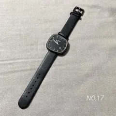 黒 スクエア 腕時計　【電池切れ】